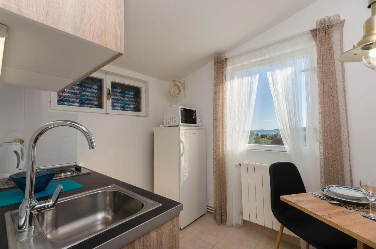 Apartments Sunset Beach Водице Екстер'єр фото